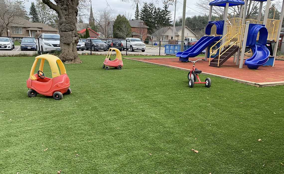 Best Artificial Grass synthetic turf What-is-the-Best-Artificial-Grass-for-Dogs-and-Children