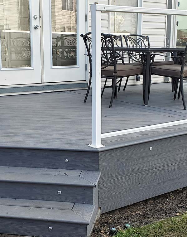 composite-decking-material-composite-material-composite-deck-planks-composite-boards-composite-decking-boards-mississauga-canada-toronto-london-hamilton-vaughan