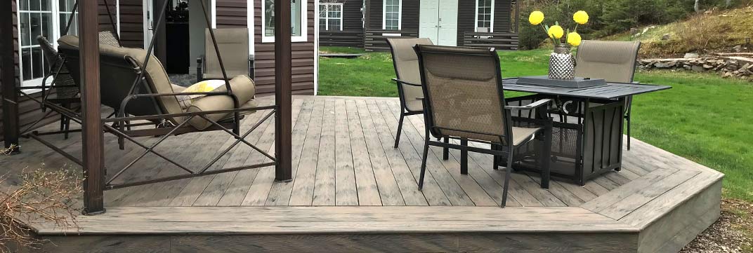 What is composite made of? brown Does-composite-decking-require-maintenance-outdoor-deck-made-with-composite-boards-Outdoor-space-moka-colour